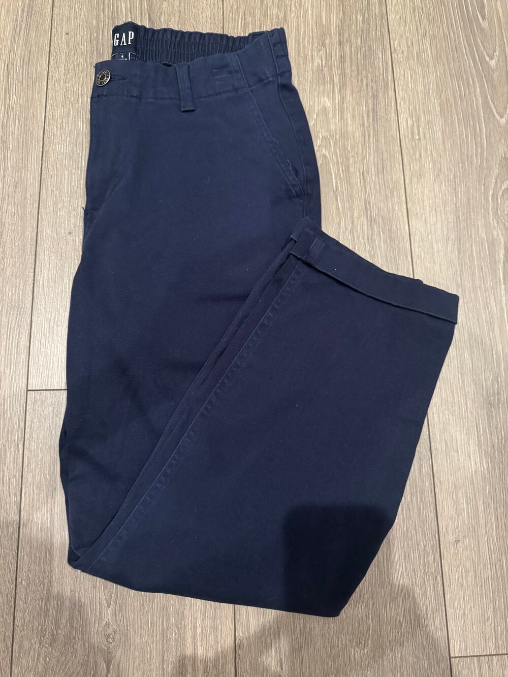 Gap Women’s Navy Ankle Cropped Pants – Size 8